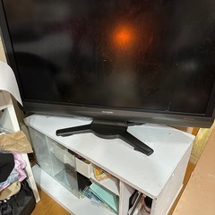 テレビ、テレビ台、セラミックファンヒーター　0円