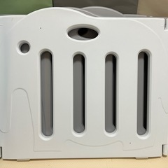 日本育児　
ベビーサークル３枚の画像