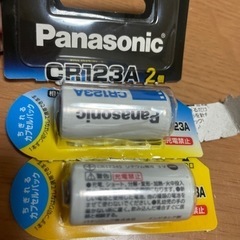電池　CR123A 2個入り　カメラ　　マイク　懐中電灯　ライトなどのの画像