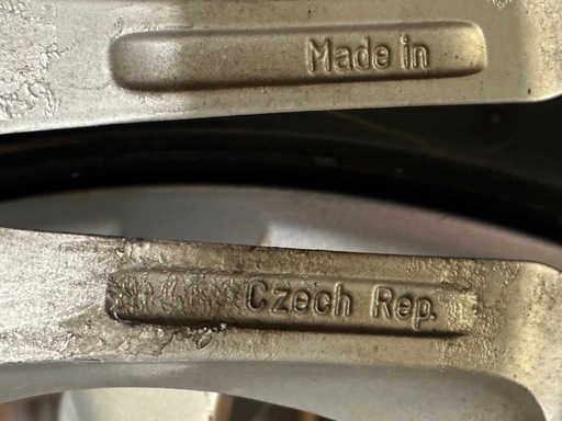 アウディ純正18インチホイール　8.5J ET29 アウディオールロードクワトロシリーズ　アウディA5