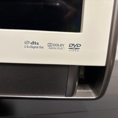 32型液晶テレビ、ブルーレイ、DVD内蔵の画像