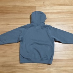 ユニクロ　パーカーの画像