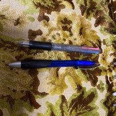 ボールペン　10本　と要芯交換2本　蛍光ペン4本の画像