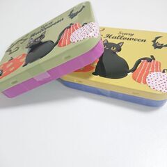 キャンディ🍬入りミﾆスクエア缶 ２色セット｛２セットあります｝