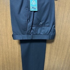 メンズ黒スーツ上下の画像