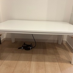 こたつテーブルの画像