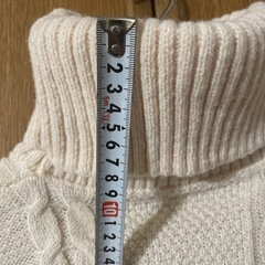 ハイネックニットの画像