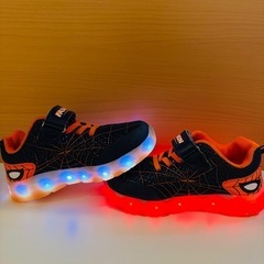 子供のシューズ　光る靴 16-18cmくらい　　の画像