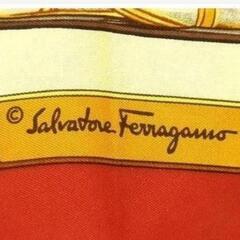 Salvatore♥ フェラガモ ♥シルク100%♥シューズ柄 ♦バタフライ柄 ♦大判の画像