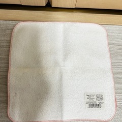 新品未使用✨リラックマ ハンカチ 定価200円(税抜)❁¨̮の画像