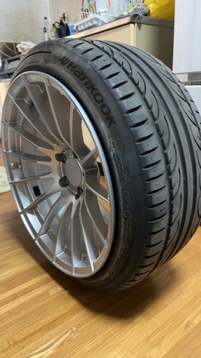 ENKEI エンケイ　RS05RR 18インチ4本です