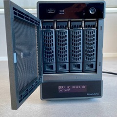 NETGEAR ReadyNAS Ultra4の画像