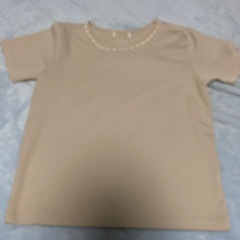 ベージュ 半袖 Tシャツ シンプル