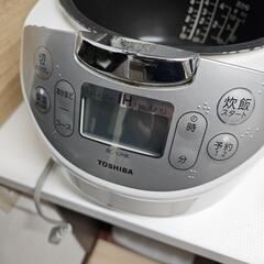 12/27まで TOSHIBA炊飯器 RC-10HKの画像