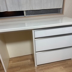【パウモナ】食器棚　セルフクローズ
