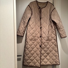lawgy 美品❣️ベージュ キルティングジャケットの画像