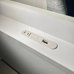 シングルベッド　ホワイト　コンセント有りの画像