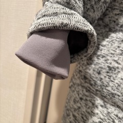 RUSTY フード付きグレー系ジャケットの画像