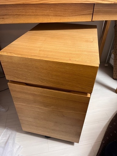 無印良品　勉強机　木製デスク　キャビネット