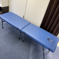 折りたたみ式施術ベッド