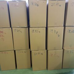 国内流通ブランド古着の卸売り❤️キロ売り！1キロ888円　全国発送可能！160サイズ段ボール20キロ前後　17760円！(送料、梱包材費別)　メルカリ利益仕入れの画像