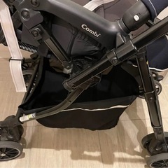 コンビ　ベビーカーの画像