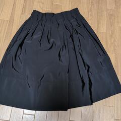 ウエストゴム　黒　スカート