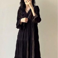 【新品】✨ロングワンピース　黒の画像