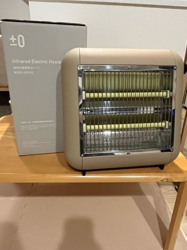 【取り引き完了済み\n】元値5,940円　±0 コンパクト軽量 遠赤外線電気ストーブ