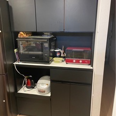 大容量　食器棚の画像