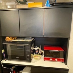 大容量　食器棚の画像