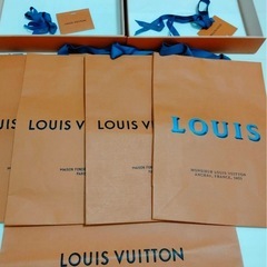 【最終値下げ1000円→500円】LOUISVUITTON  ルイヴィトン 空箱　紙袋まとめての画像