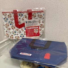 ヤクルト　保冷バッグ　4枚セット