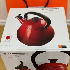 【新品・未開封】ル・クルーゼのケトル　赤　やかん　お祝い
