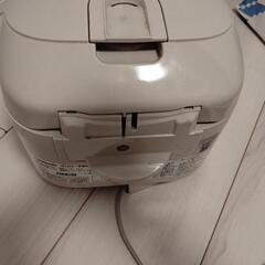炊飯器 5合 Panasonic SR-HD101の画像