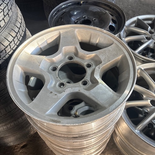 ジムニー　アルミホイール