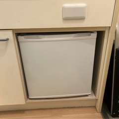 小型　冷蔵庫