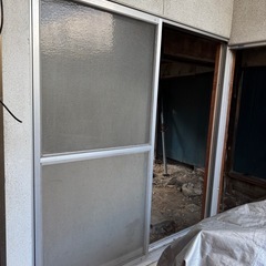 引き違い扉