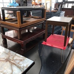 倉庫移転のためスーパー在庫処分SALE‼️テーブル・椅子・ソファなどどれでも1個1円‼️キズ物・B品などの画像
