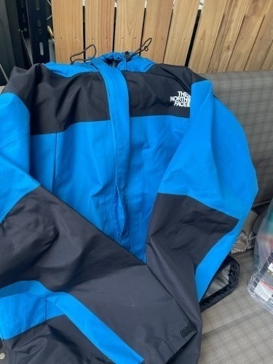 ノースフェイスジャンパー防水ほぼ新品