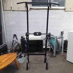㉑懸垂マシン　トレーニング器具