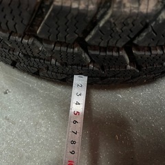 195/60R15 スタッドレス　年式古いですがほぼ新品　組み替え工賃込みの画像