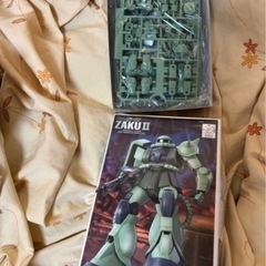 FG 1/144 MS-06F ザクII ガンプラ