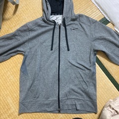 NIKE パーカーMENS L