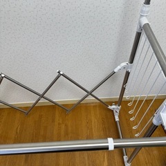 室内物干しの画像