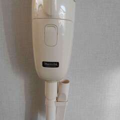 【配送出来ます】動作確認済 makita マキタ 充電式クリーナー コードレス（近くなら配送も可能です。宅配もお問合せ下さい）の画像