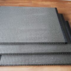 【中古】縁つき 三分割畳 栗色　（3）の画像