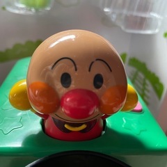 【美品】アンパンマン ボールがとびだす! はしるよポンポンSLマンの画像