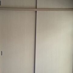 建具（押入れ用戸袋、片引き戸及び引戸の画像