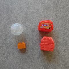 おもちゃの小物
